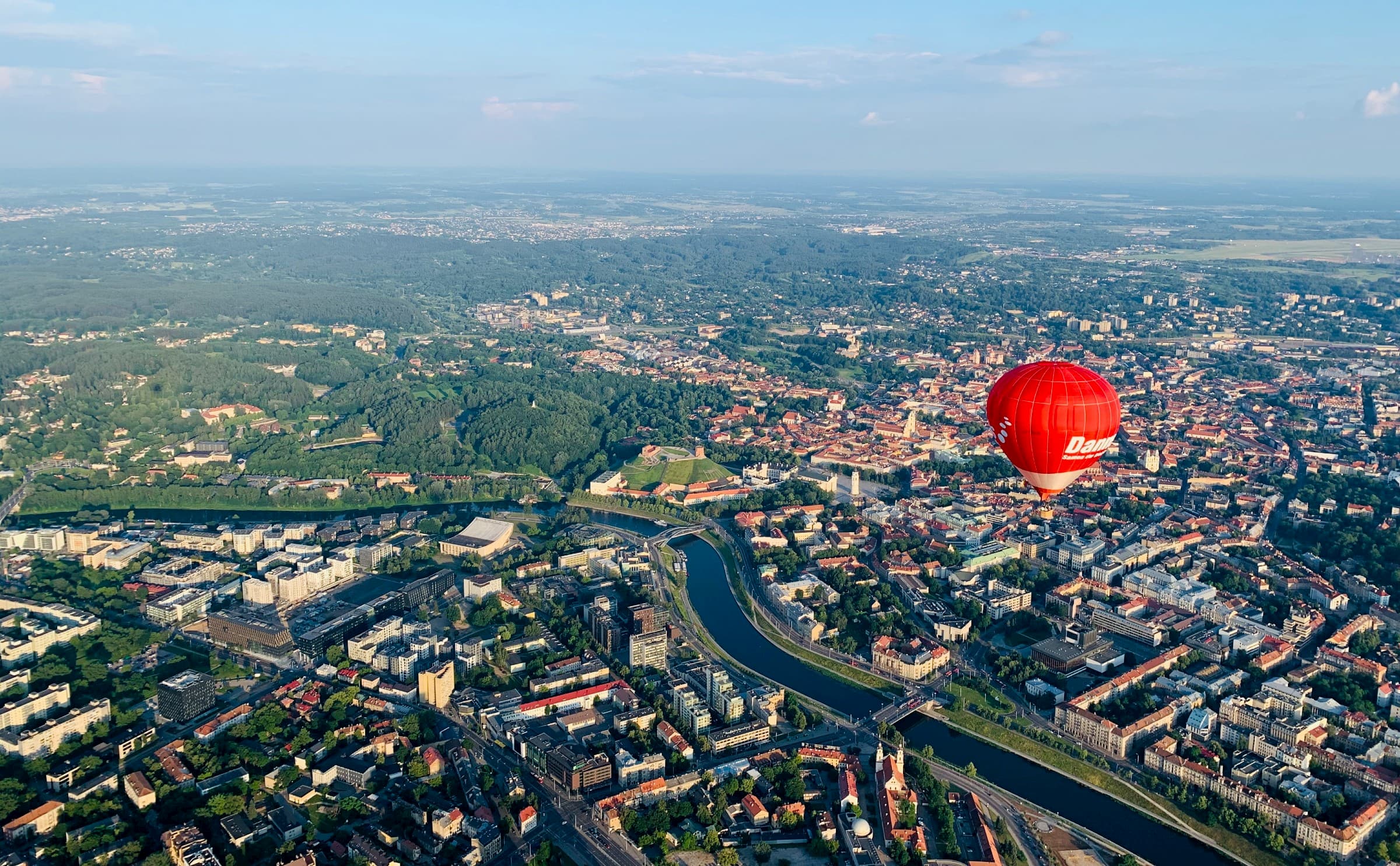 hot-air-balloon-over-vilnius